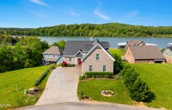 338 Cape Lookout Light, Loudon, TN 37774