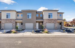 322 N 3210 W, Hurricane, UT 84737