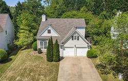 205 Weatherstone Xing, Woodstock, GA 30188