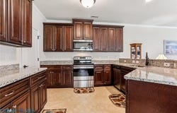 7521 Villa Ct, Gloucester Point, VA 23062
