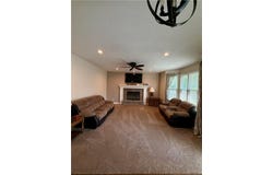 1437 Coventry Lane, Liberty, MO 64068