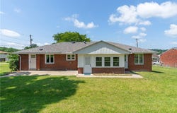235 VERNON AVE, Washington Twp, PA 15012