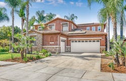 877 Lily Avenue, Sanger, CA 93657