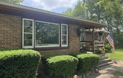 841 Carnation Street SE, DeMotte, IN 46310