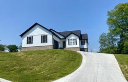 146 Falcon Crest Drive, Harrogate, TN 37752