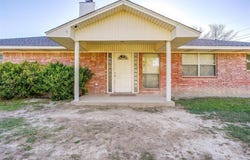1907 Live Oak Circle, Azle, TX 76020