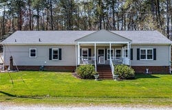 33 Douglas Street, Reedville, VA 22539