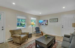 38 WOODRIDGE RD, Hampton Bays, NY 11946