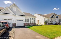 21 Gulfstream Road, New Egypt, NJ 08533