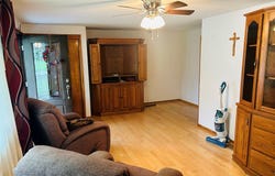 20 Sandy Ave, Moundsville, WV 26041