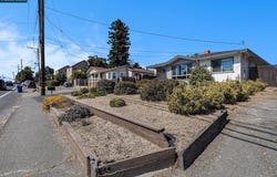 876 Appian Way, El Sobrante, CA 94803