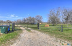 100 Meadow Lake Drive, Seguin, TX 78155