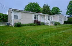 44 Dudley Avenue, Newport, RI 02840