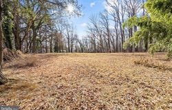 225 FOX Road, MEDIA, PA 19063