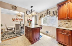 35 Lone Star Lane, Manalapan, NJ 07726