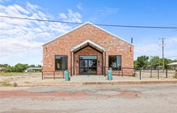 151 S 5th Street, Honey Grove, TX 75446