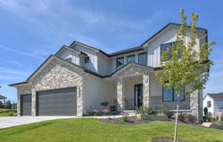 12365 Slayton Street, Papillion, NE 68046