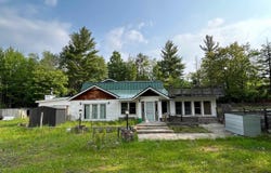 109 BROWN DEER ROAD, MARQUETTE, MI 49855
