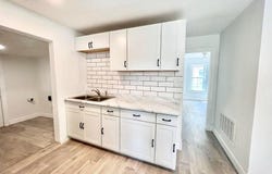 900 N Eagle Avenue, Springfield, MO 65802