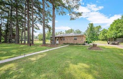 7858 Pettit Rd, Baker, LA 70714