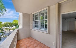 90 Edgewater Dr, Coral Gables, FL 33133