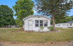 368 W Barton Street, Newaygo, MI 49337