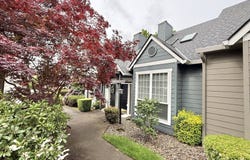 9008 NE 54TH St, Vancouver, WA 98662