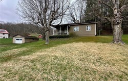1409 County Road 75, Amsterdam, OH 43903