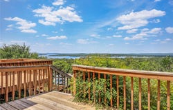 21461 Coyote Trl, Lago Vista, TX 78645