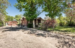 2233 Daniel Rd, Pueblo, CO 81006