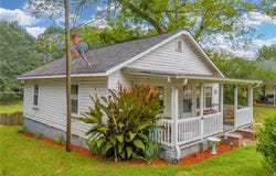 102 N Bibb Street, Westminster, SC 29693