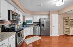 17 Betsy Ross Drive, Monroe, NJ 08831