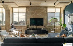 825 E 4th St, Los Angeles, CA 90013
