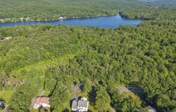 79 Glass Lake Road, Averill Park, NY 12018