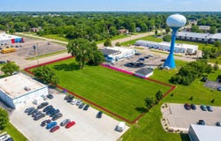 1367 MIDWAY Road, MENASHA, WI 54952