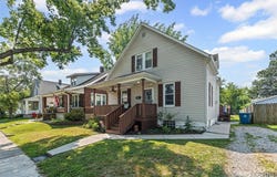1504 12th Street, Highland, IL 62249