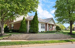5139 Magdalen Square, Louisville, KY 40241