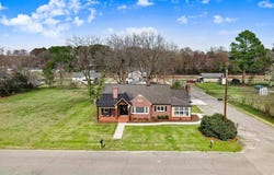 305 E First Street, Princeton, NC 27569
