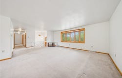 215-217 Fairlawn Dr, Monroeville, PA 15146