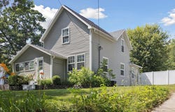 1232 W Main Street, Ionia, MI 48846
