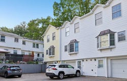 115 Beacon Ave, Lawrence, MA 01843