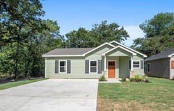 130 Arapaho Trail, Mabank, TX 75156