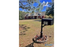 101 County Road 587, Rogersville, AL 35652