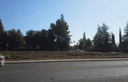 7200 Meadowgate Dr, Sacramento, CA 95823