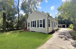 975 W Lucas, Beaumont, TX 77706