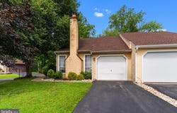 2109 STURBRIDGE COMN, HOLLAND, PA 18966