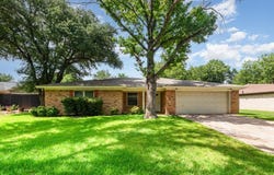8613 Crestview Drive, North Richland Hills, TX 76182