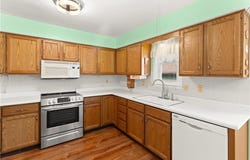 11813 E 47TH Terrace, Kansas City, MO 64133
