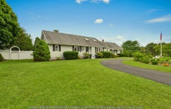 7 Oxford Drive, Cotuit, MA 02635