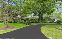 130 Endicott Road, Bloomfield Hills, MI 48304